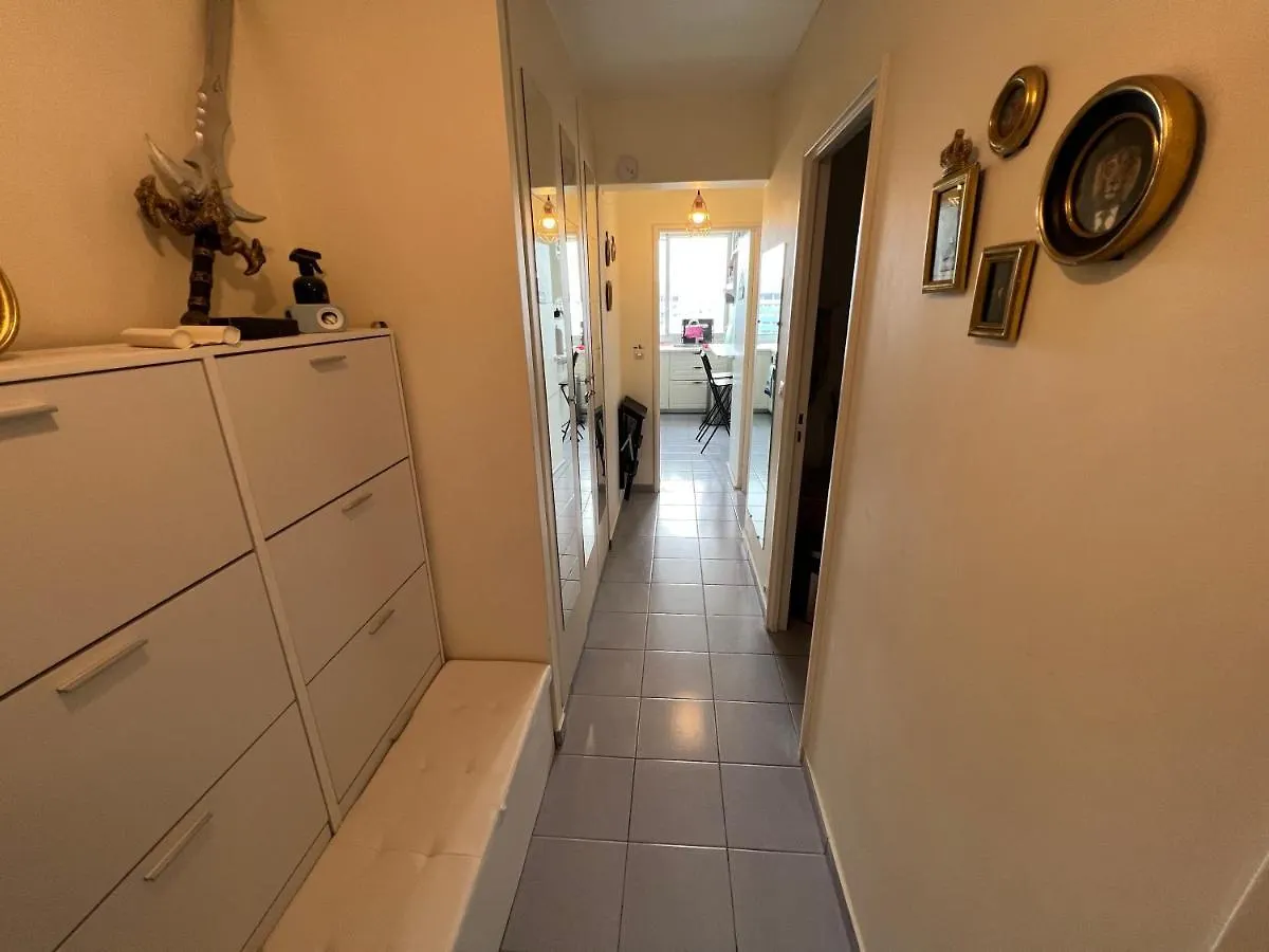 بيت ضيافة Guest Room In A Shared Apartment - Metro 7 And Tramway T3A باريس فرنسا